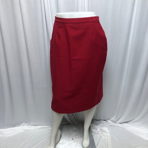 Bend Over Skirt Size 12 Red Pockets Straight Pencil Career Classic Christmas - Picture 1 of 6